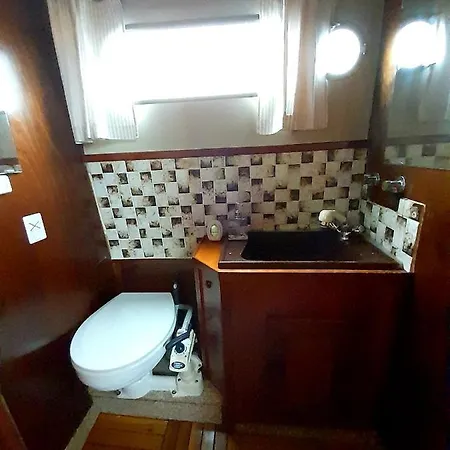 Bruno Boat - Lodz Mieszkalna